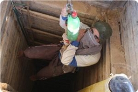 8.4.2010 Terowongan bawah tanah di Rafah foto pic, 280_0___10000000_0_0_0_0_0_under_ground_tunnels_in_rafah_photo_by_www.palestineinfo.info_1 Terowongan bawah tanah di Rafah (foto: pic)