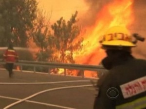 7.12.2010, Kebakaran timpa Zionis, cbsnews.com, eve_1204_GLOR_480x360