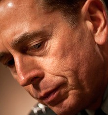 general-lieutenant-petraeus-david-270_n