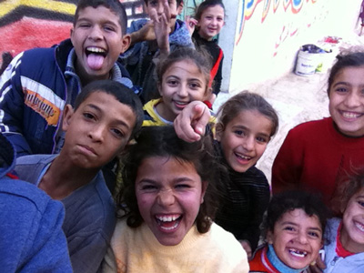 Anak-anak pengungsi kamp Deiril Balah, Gaza Tengah. foto: Sahabat Al-Aqsha | SA2Gaza