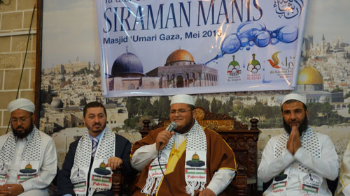 Kembali suguhan untaian Al-Quran menggetarkan kalbu. Ditambah nasyid yang membasuh hati. foto: Sahabat Al-Aqsha | Sahabat Suriah