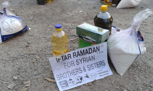 Tinta printer yang berwarna sudah habis, tapi keteguhan kami belum habis, dengan izin Allah. Pinggiran Damaskus, Al-Ghuta Syarqiyyah. foto: Sahabat Suriah/Sahabat Al-Aqsha/Radio Rodja/HALUAN/Al-Sarraa