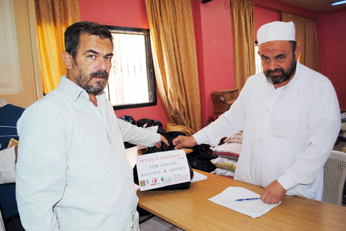 Jazakumullah khayran katsiiran. foto: Sahabat Suriah/Sahabat Al-Aqsha/Radio Rodja/HALUAN/Al-Sarraa