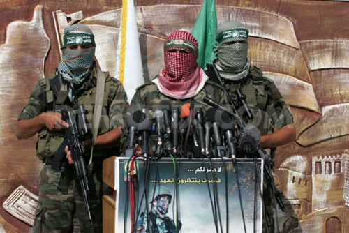 Jurubicara Al-Qassam Abu 'Ubaidah. foto: Demotix
