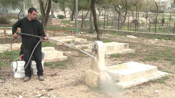 Pemakaman ummat Islam, Ma’manillah di Kota Lama Baitul Maqdis. Foto: Middle East Monitor