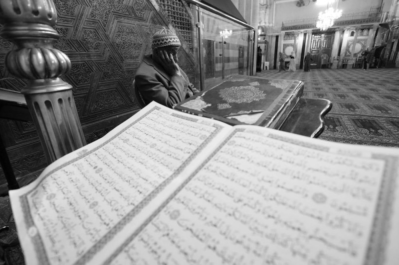 Setelah serangan Goldstein, Masjid Ibrahimi ditutup selama sembilan bulan untuk perbaikan intensif dan pembersihan. Semua karpet yang berlumuran darah, diganti. Foto: Rich Wiles/Al Jazeera